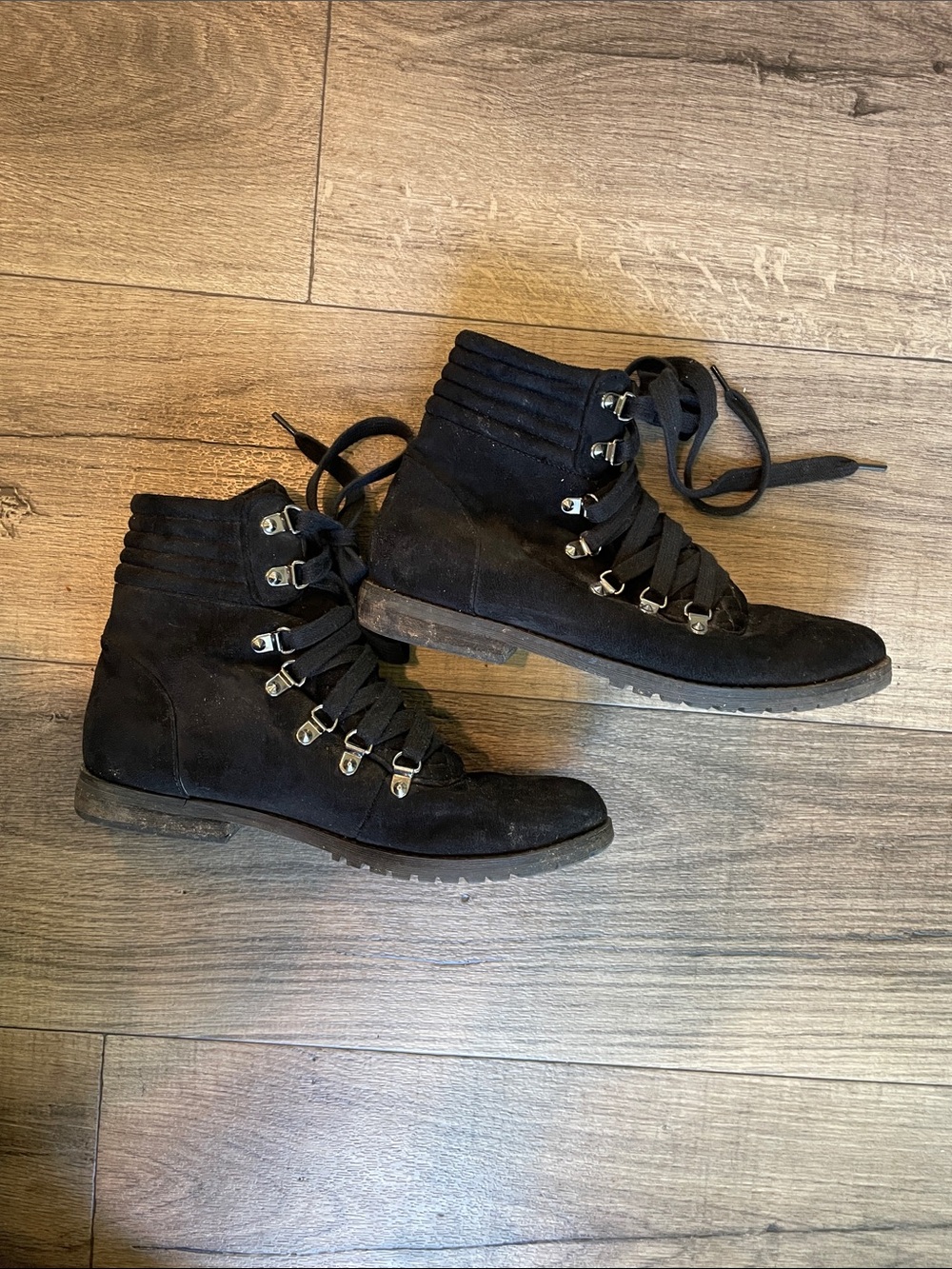 Women’s Laced Up Boots